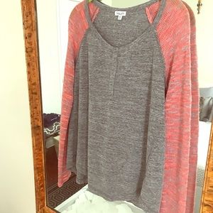 Splendid Henley Tshirt/sweater
